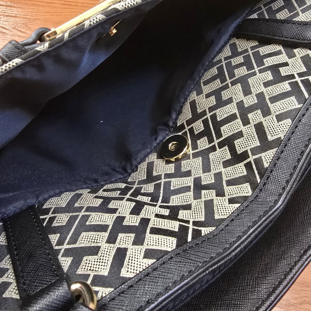 Tommy Hilfiger Monogram Shopper Tote Shoulder Bag Black White Logo Gold Hardware - Picture 6 of 12